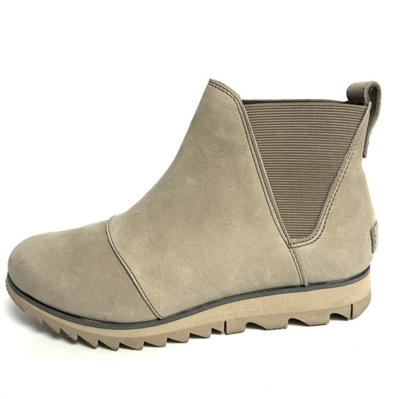 Sorel Women's Harlow Chelsea Boots Taupe, Size M